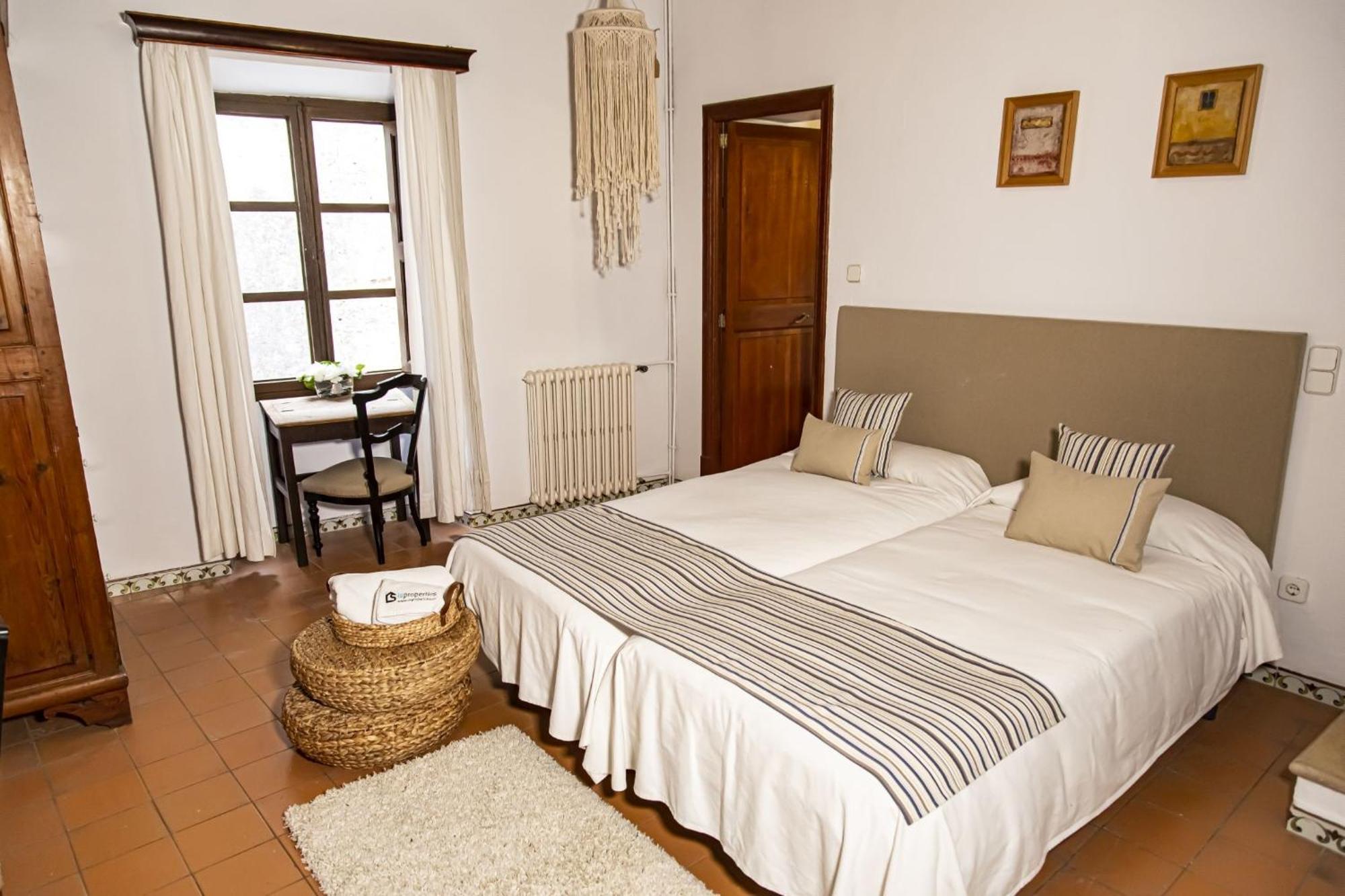Leon De Sineu Villa Exterior foto